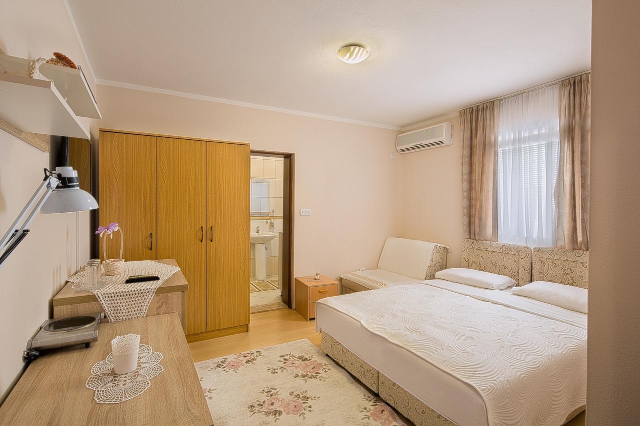 Apartmani Zeljko Vujovic Budva Eksteriør bilde